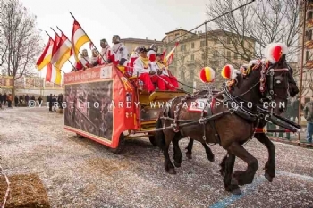 2 Gli Alfieri Della Vecchia Ivrea